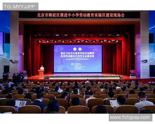 李泓澎：在时代变革中追寻艺术与科技的完美融合之路