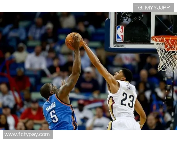 鲁迪戈贝尔在NBA的防守之路与职业生涯的辉煌成就探讨 鲁迪戈贝尔在NBA的防守之路与职业生涯的辉煌成就探讨