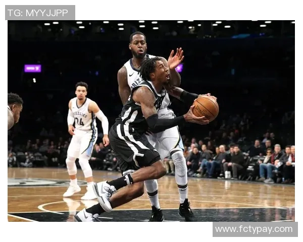 迈阿密热火与布鲁克林篮网激战正酣谁能在季后赛中笑到最后